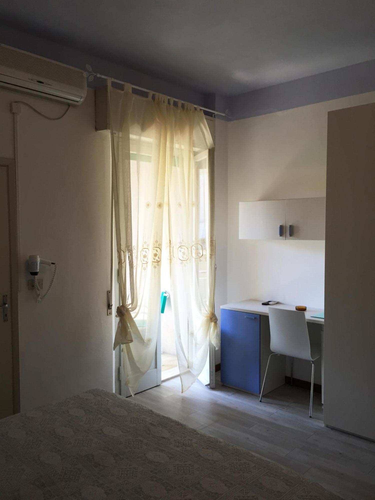 B&B Promenade Hotel Simple Milano Marittima Room photo