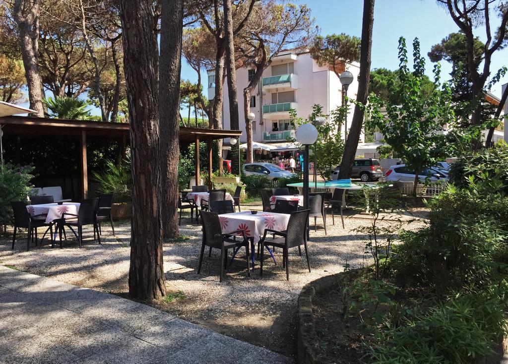 B&B Promenade Hotel Simple Milano Marittima Exterior photo