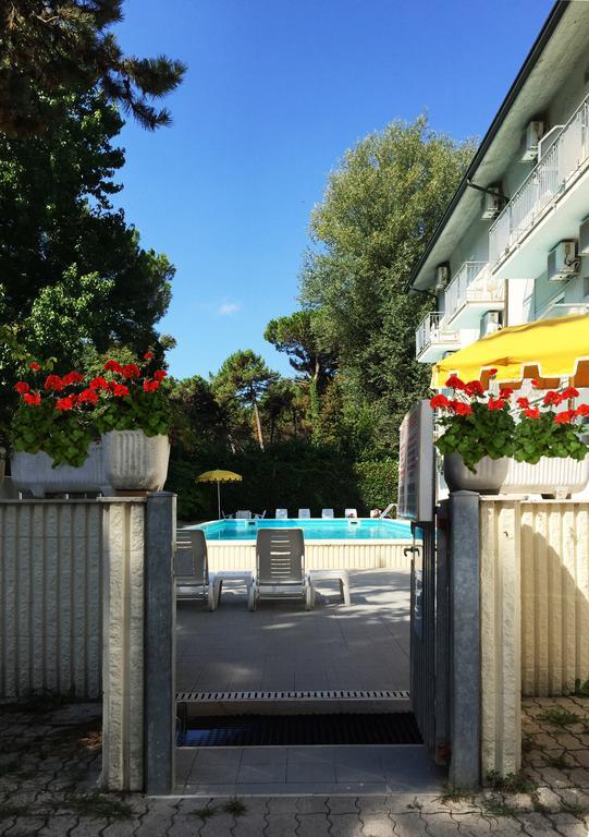 B&B Promenade Hotel Simple Milano Marittima Exterior photo